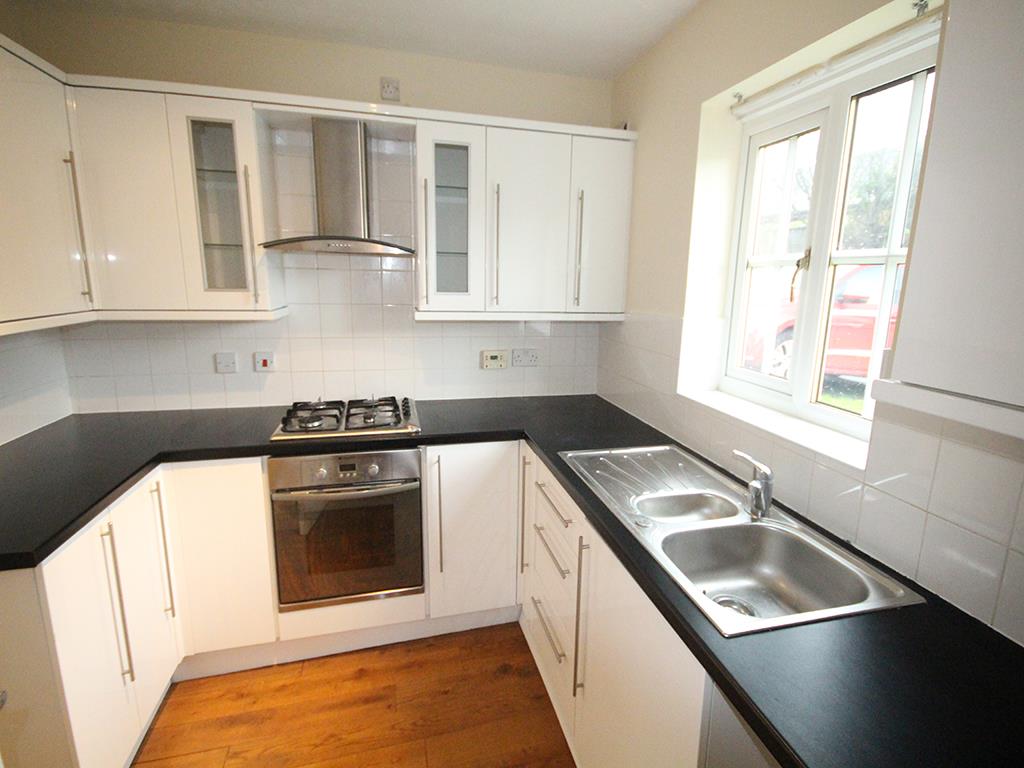 3 bedroom semi-detached house To Let in Barnoldswick - 2017-02-27 10.34.18.jpg